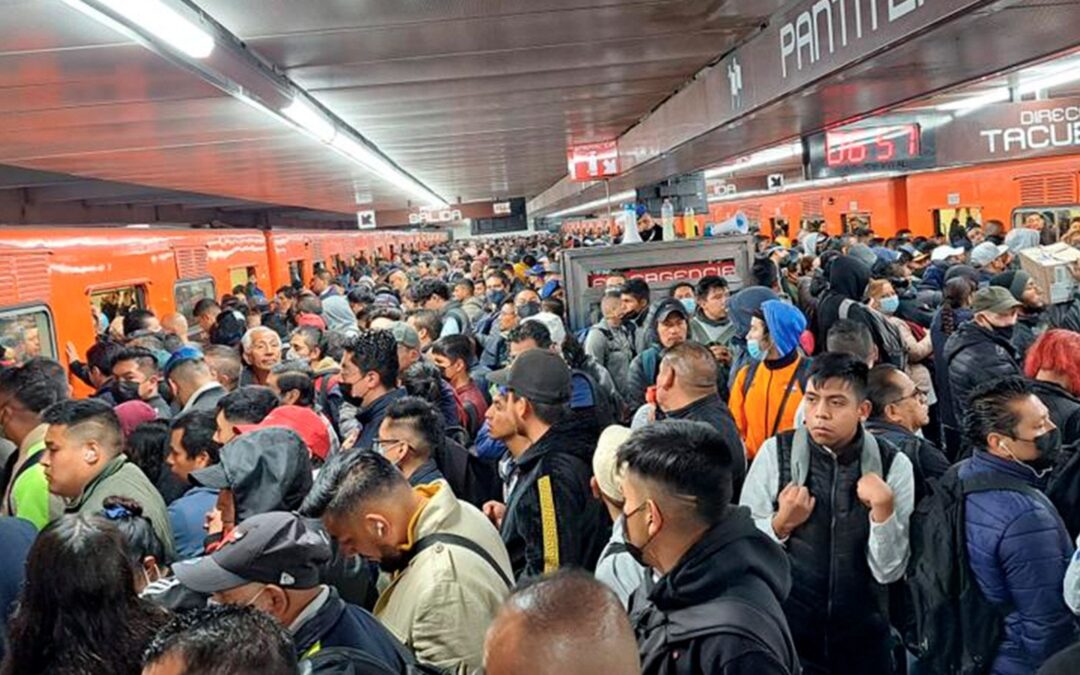 Metro CDMX: Convoy ‘echa humo’ en Línea 9… Reportan retrasos de 30 minutos