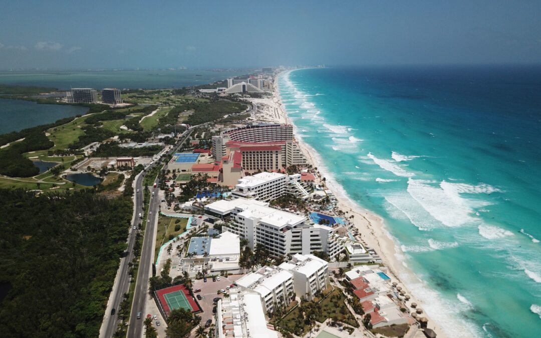 Localizan a personas sin vida en zona hotelera de Cancún