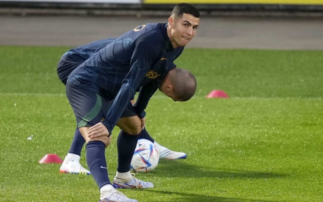 ¡En pleno Mundial! Cristiano Ronaldo, fuera del Manchester United ‘con efecto inmediato’