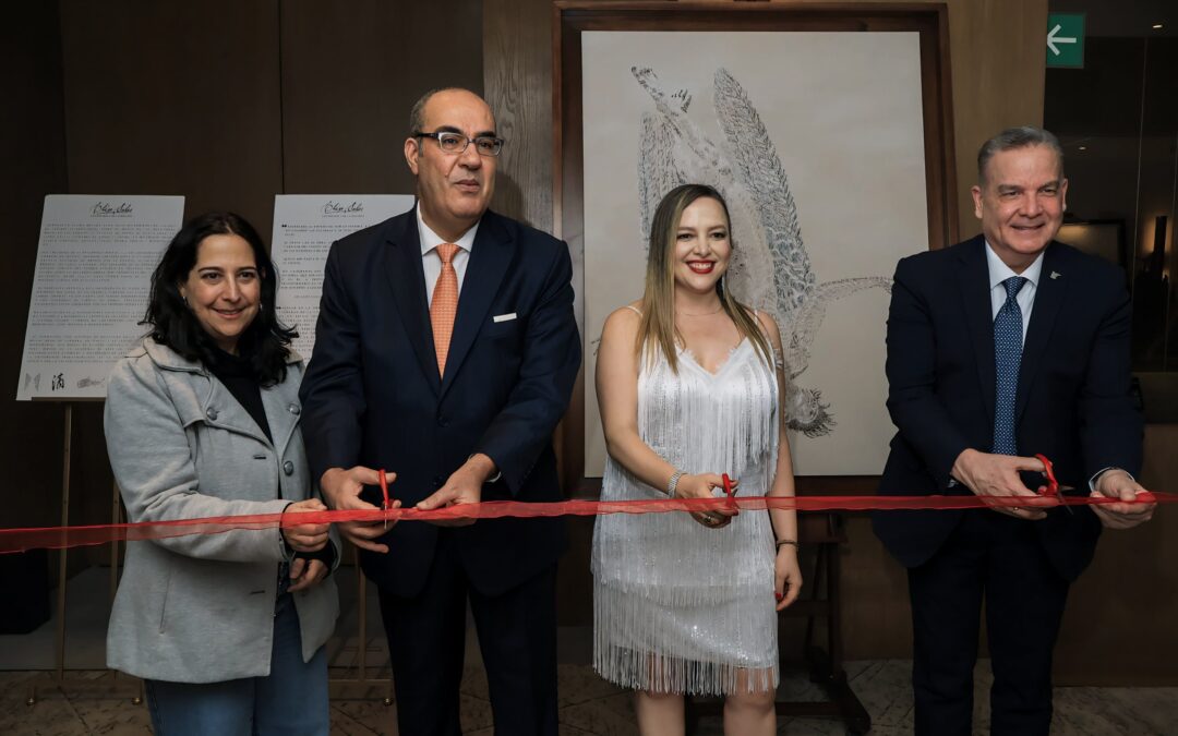 Elisa Salas celebra 10 años de poesía visual y escultórica en el JW Marriott Polanco