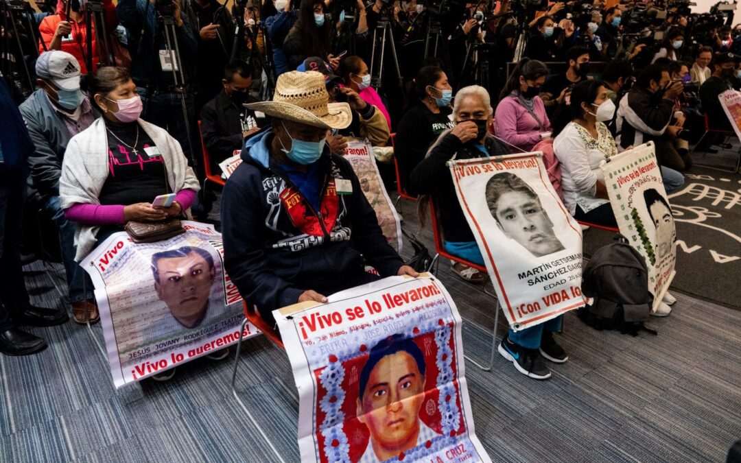Ayotzinapa:  la justicia se tambalea