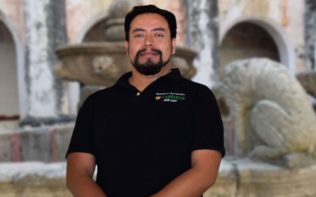 Habitantes amarran al alcalde de Ocuituco a un poste; lo acusan de entregar obras inconclusas