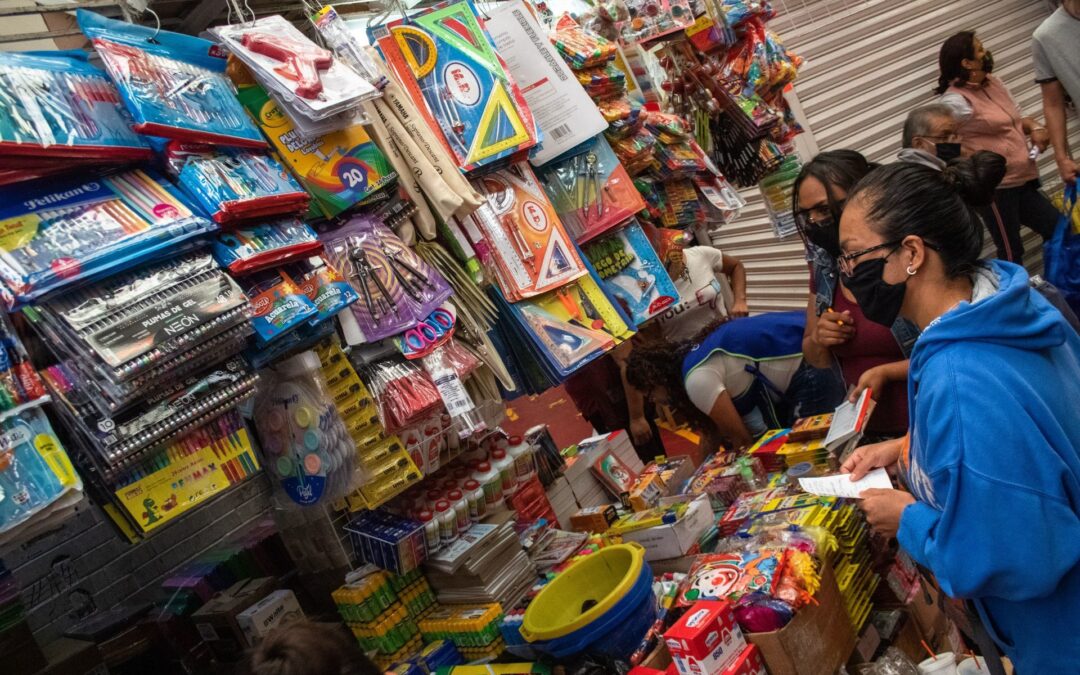 Desacelera comercio de NL en enero