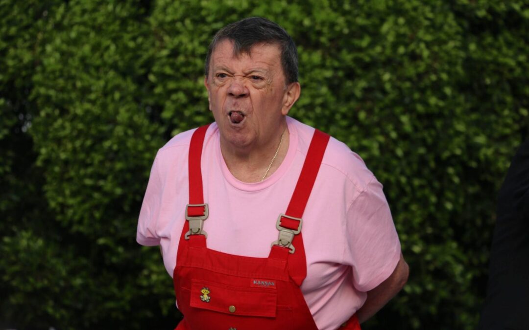 ‘Puras tranzas’; ‘Chabelo’ fue excluido de unos Juegos Olímpicos y jugó como tackle con Pumas