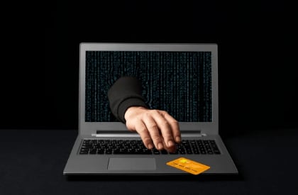 Plataforma online engaña a clientes con precios bajos