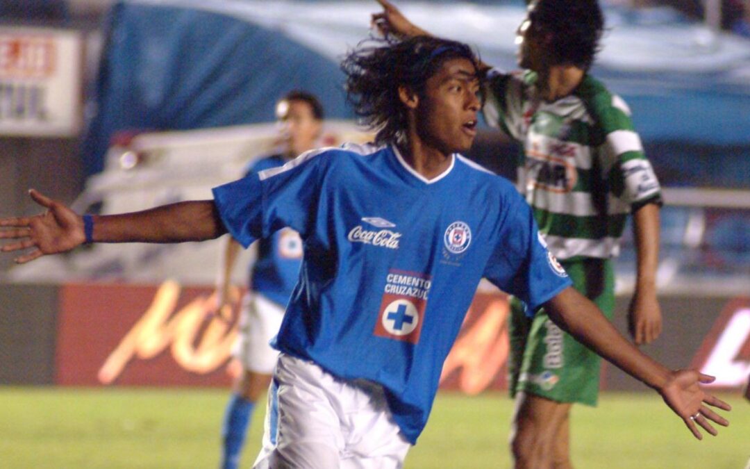 ¿Quién es Joel Huiqui, creador de la ‘muertinha’ y auxiliar técnico interino del Cruz Azul?