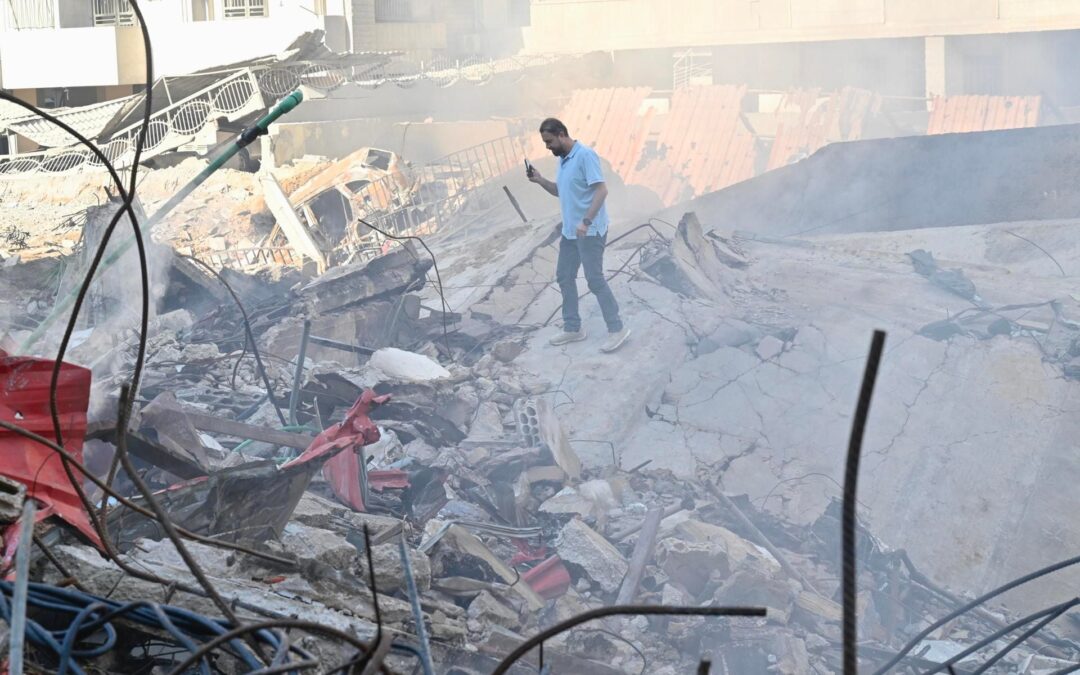 Un año de hostilidades: Israel bombardea Gaza y Líbano, mientras el mundo se manifiesta por la paz