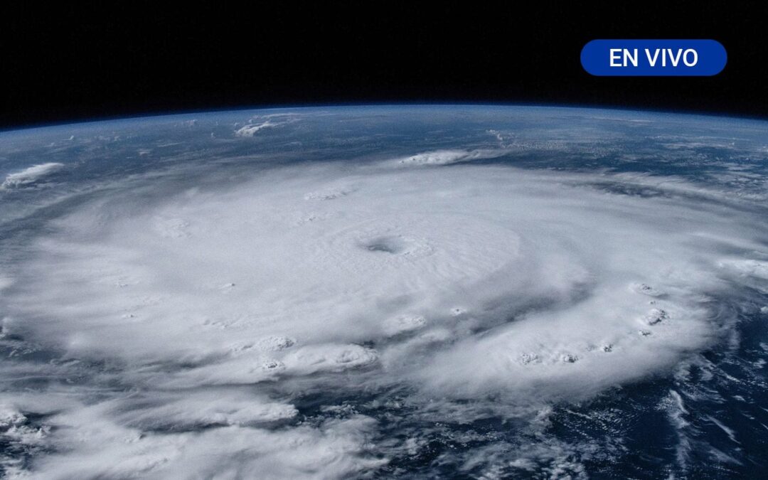 Huracán ‘Beryl’ amenaza a Jamaica y se aproxima a México: Sigue su trayectoria EN VIVO