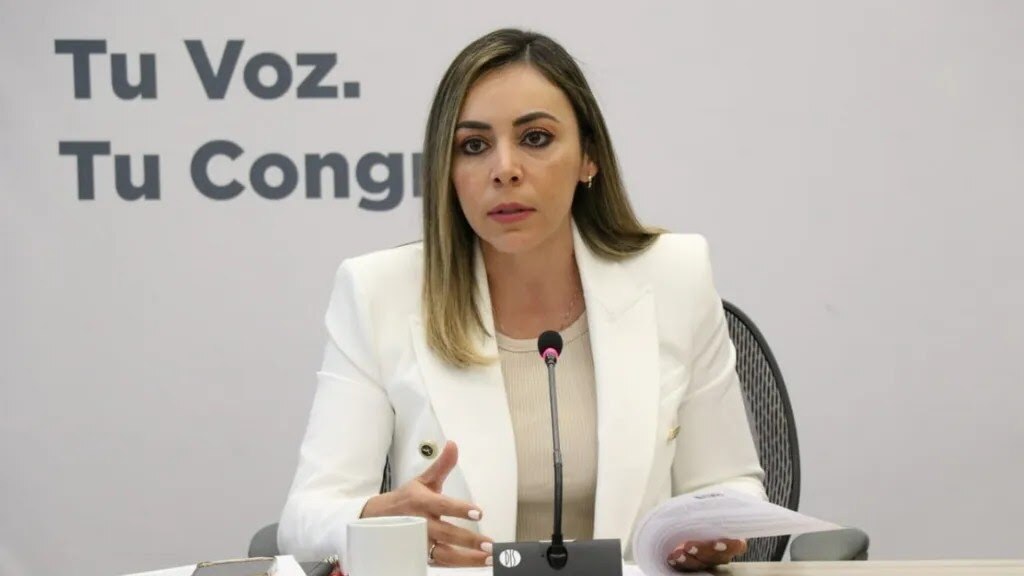Ejército en las calles: PRI ‘castiga’ a diputada por votar en contra de la reforma