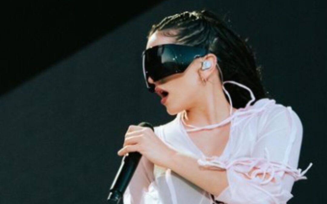 ¿Vas al concierto de Rosalía? Aquí estarán ubicadas las 18 pantallas gigantes en el Zócalo