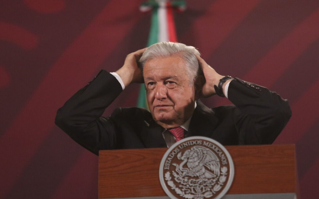 AMLO critica sueldos de los ministros de la Corte, ¿pero y cuánto gana él?