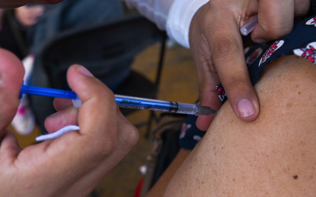 Vacuna Pfizer contra nueva cepa de Covid-19 no será gratis en México