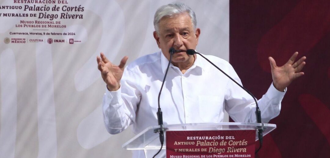 AMLO propone que integrantes de CFE, Pemex, Banxico y órganos autónomos puedan portar armas