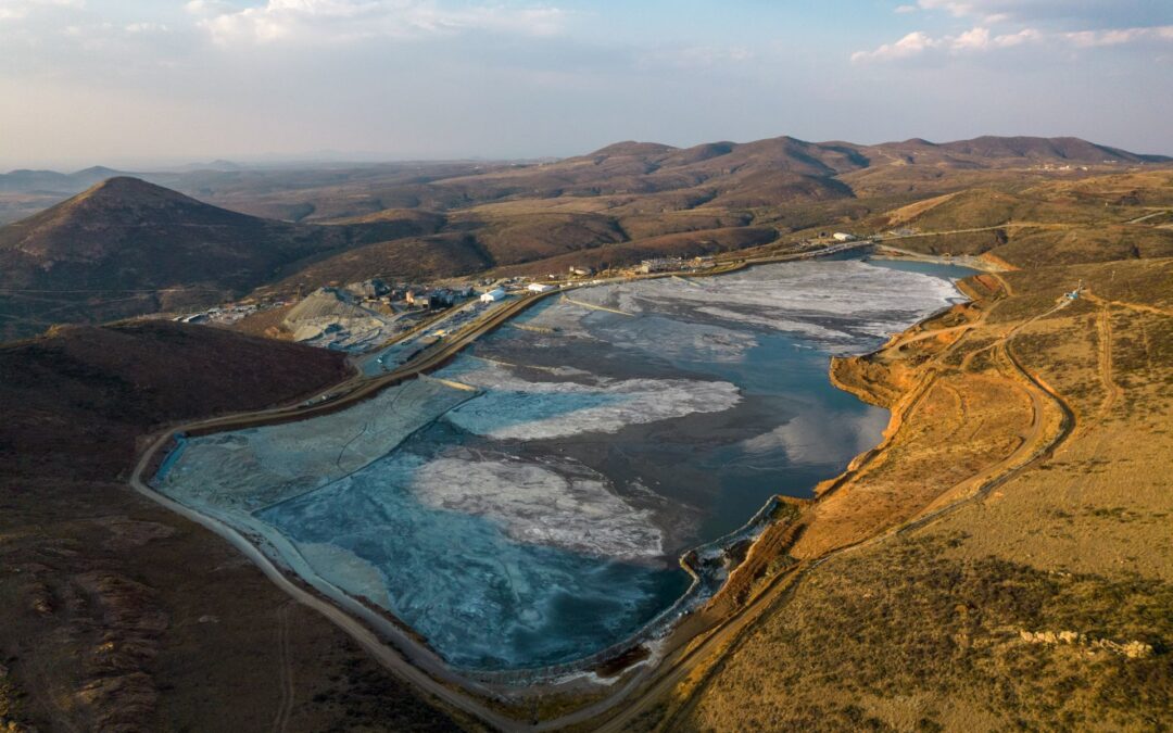 Aprueban reforma a Ley Minera: no habrá permisos en zonas con escasez de agua