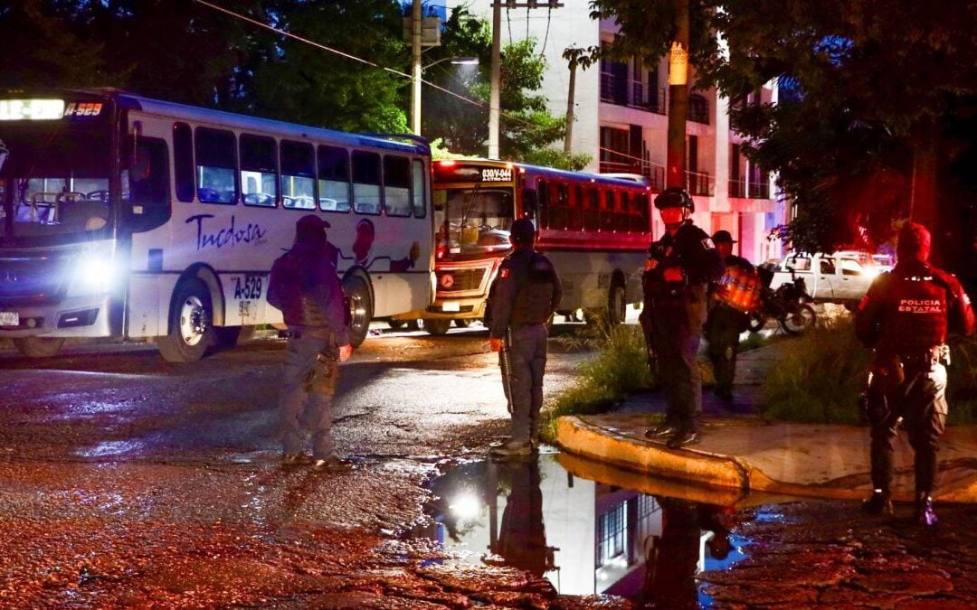 Normalistas de Oaxaca denuncian represión en protestas; exigen reestablecer diplomados