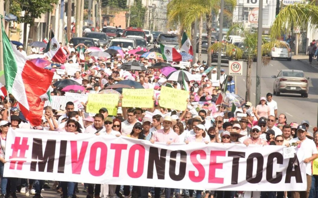 Marcha por el INE: En los estados se unen a la exigencia de frenar el plan b electoral