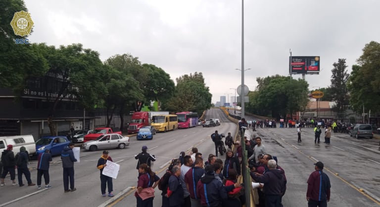 Trabajadores de limpieza del IPN bloquean Circuito Interior: ¿Por qué se manifiestan este martes?