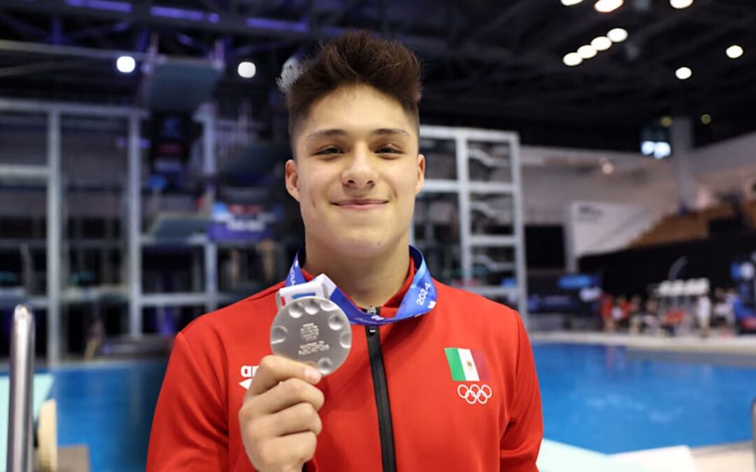 Osmar Olvera, la joya en clavados que ‘balconeó’ a Ana Guevara y es multimedallista en París 2024