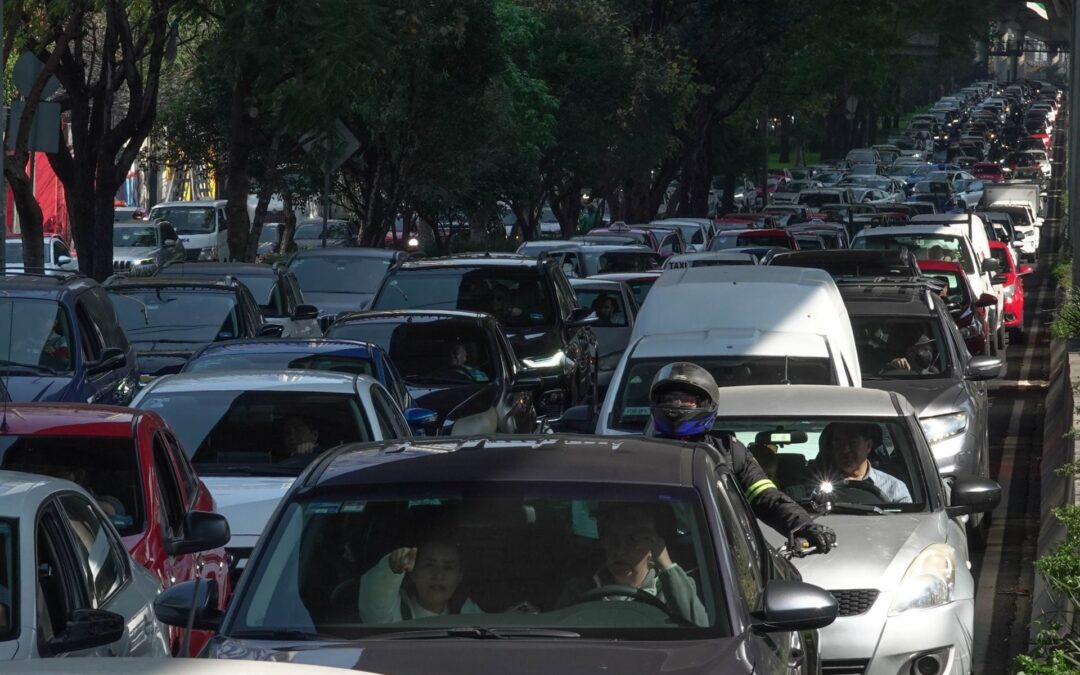 CDMX y Edomex ‘coquetean’ con la contingencia ambiental: Así queda el Hoy No Circula para este jueves
