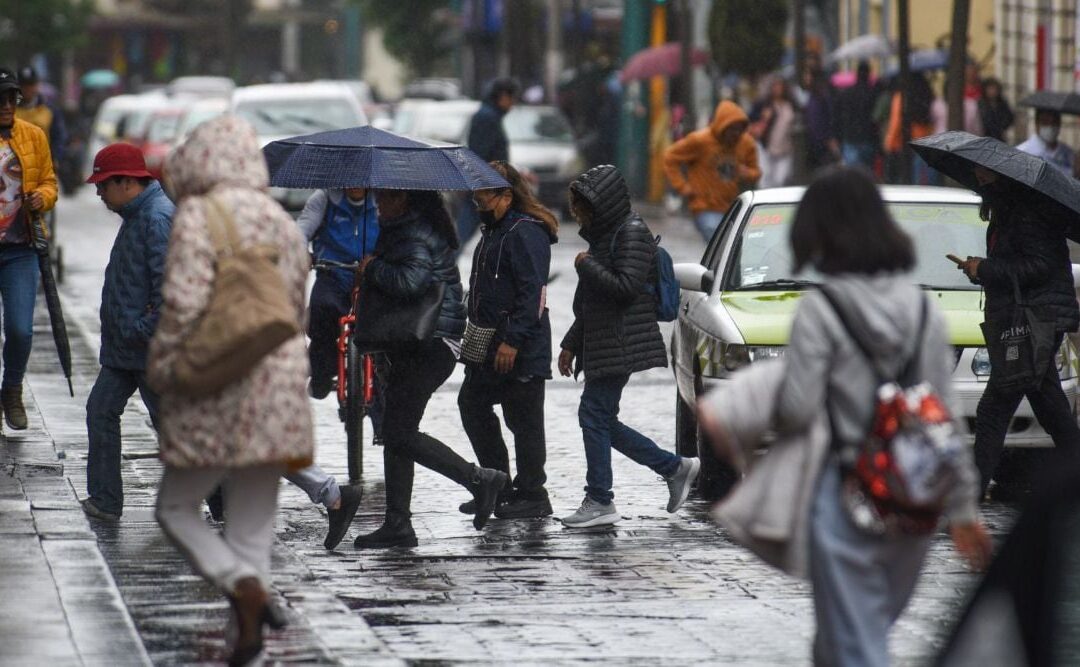 ¡La ropa! CDMX activa la alerta amarilla por lluvias y granizo en las 16 alcaldías