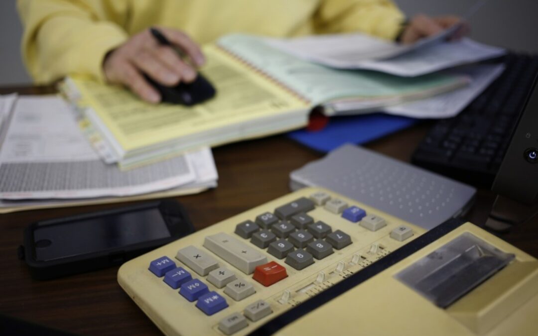 ¡Hay chamba para contadores! CDMX tiene vacantes de hasta 20 mil pesos