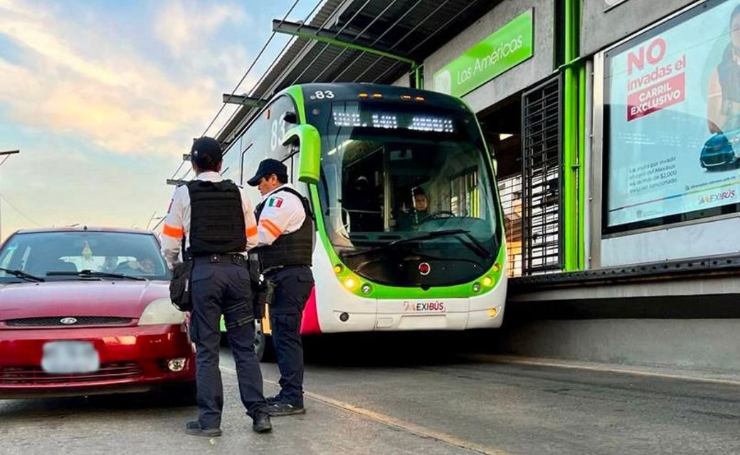 ¿De cuánto es la multa por invadir el carril del Mexibús en Edomex?