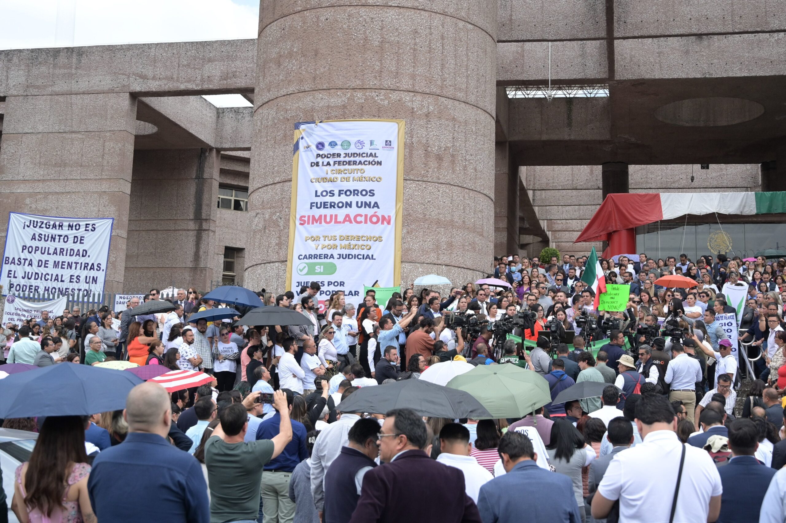 Exigen académicos reforma centrada en las fiscalías para abatir la impunidad