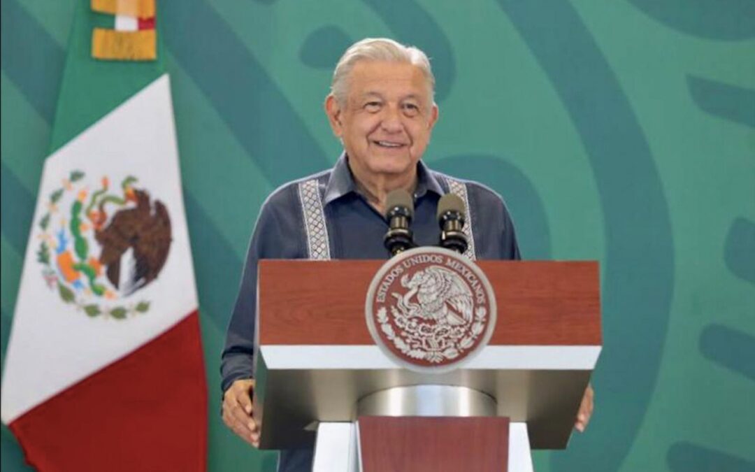 AMLO presume fortalecimiento del ‘superpeso’ frente al dólar: ‘En medio siglo no se había visto’