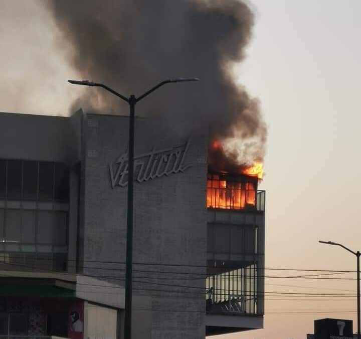 Violencia en Michoacán: grupos delictivos incendian 3 bares en Morelia