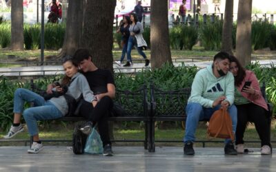 Mexicanos se ‘desenchufan’ del internet: Políticas públicas alejan inversión