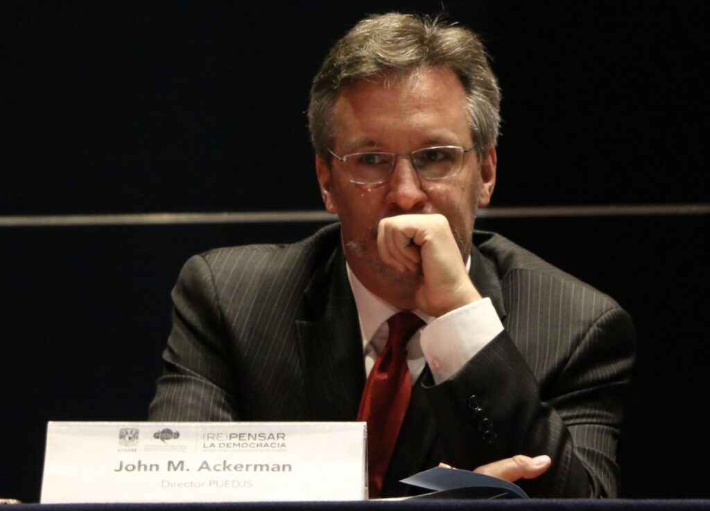 John Ackerman es investigador de la UNAM y conductor de televisión, así como esposo de la secretaria de la Función Pública, Irma Eréndira Sandoval. (Rogelio Morales / Cuartoscuro)