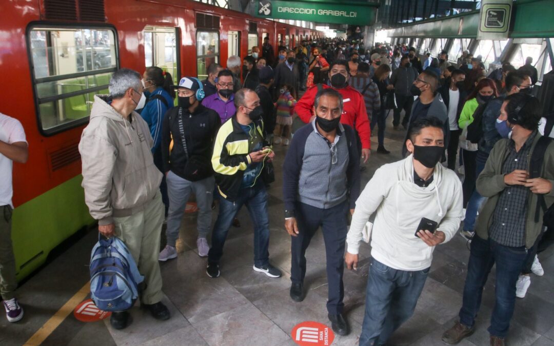 Metro CDMX lleno ‘como discoteca’ ¿Cuáles son las líneas más afectadas este martes 20 de agosto?