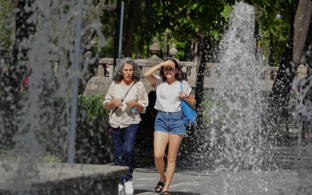 ¡Qué calor! CDMX activa alerta amarilla por temperaturas de hasta 30 grados en 9 alcaldías