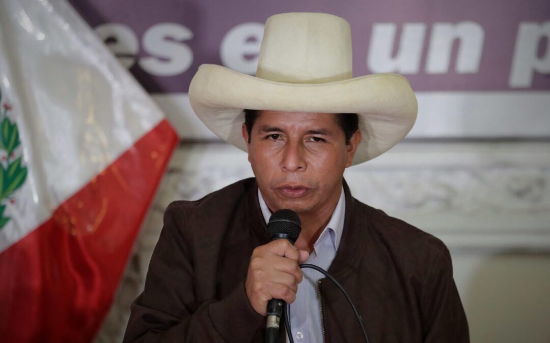 Fiscalía de Perú investiga a Pedro Castillo por corrupción