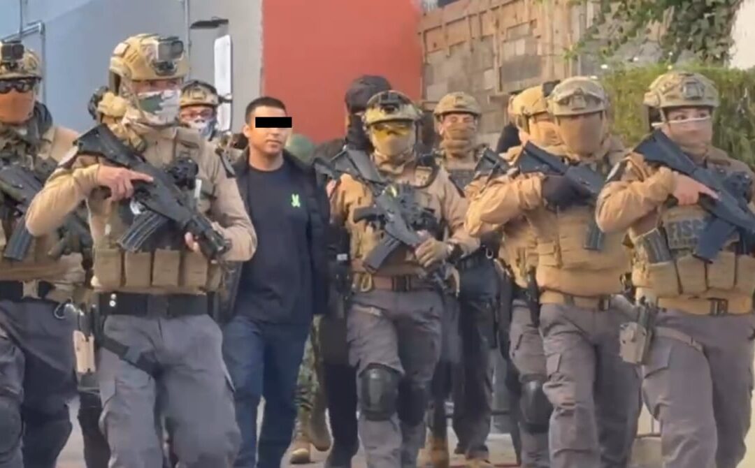 Nuevo golpe de Harfuch: Detienen a alcalde de Santo Tomás de los Plátanos que se fugó en su toma de protesta