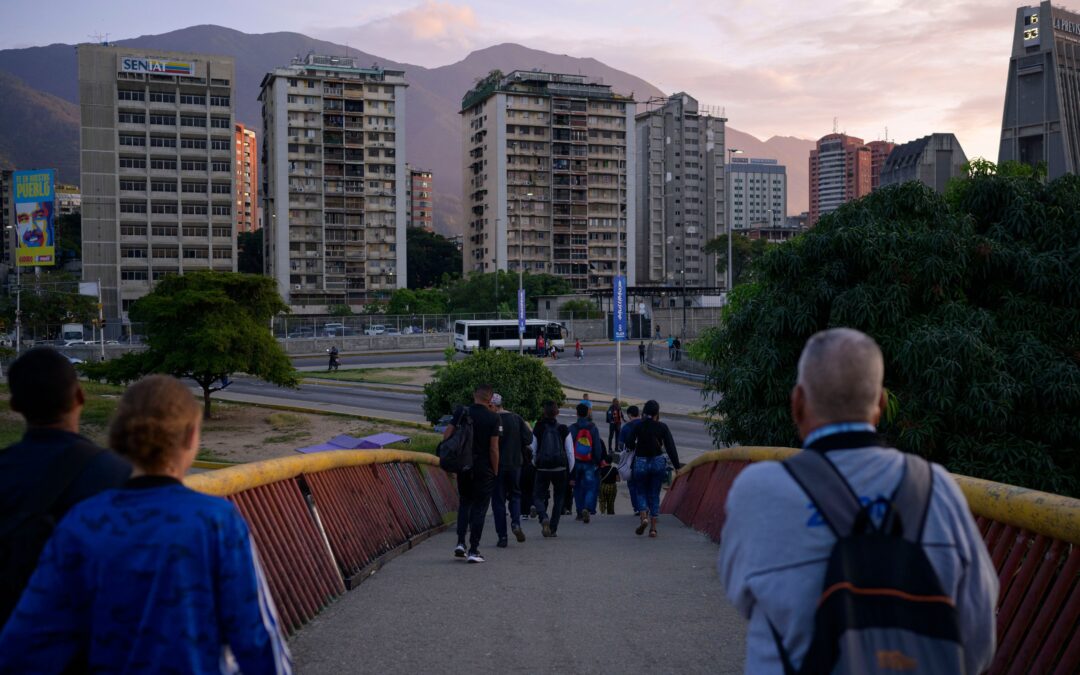 Capitalismo enriquece, socialismo empobrece