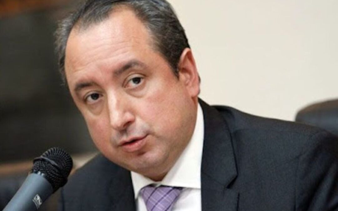 Mismo Tesorero; mayor incremento de deuda