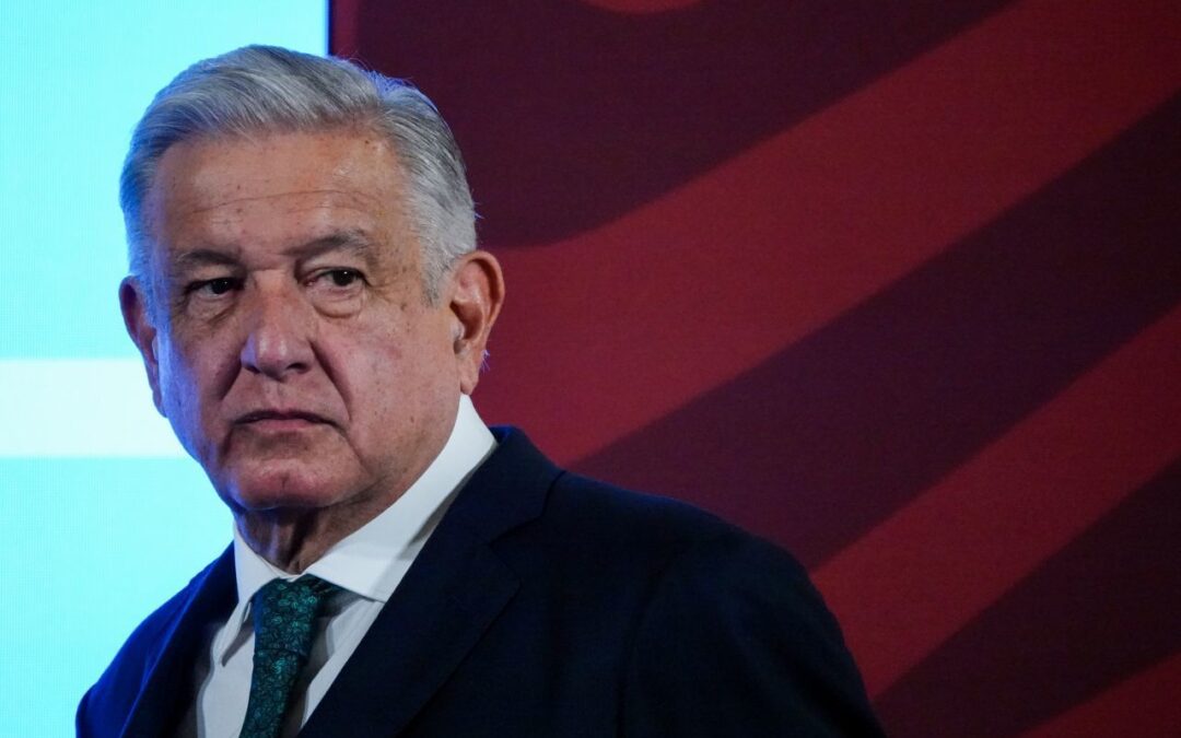 AMLO ‘tira aceite’ y presume que termina 2022 como el segundo presidente más popular del mundo