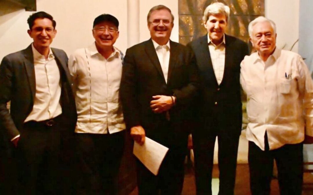 Presencia de John Kerry en Oaxaca, signo de respeto de EU hacia México, afirma Ebrard