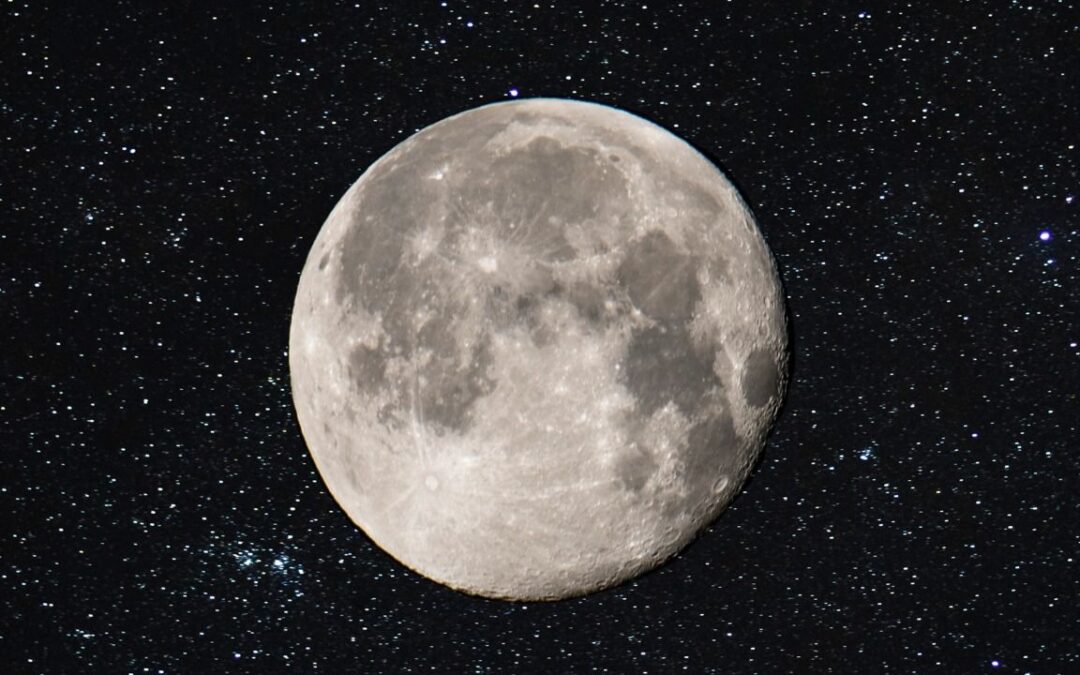NASA: La Luna se formó por el choque de la Tierra con un objeto del tamaño de Marte