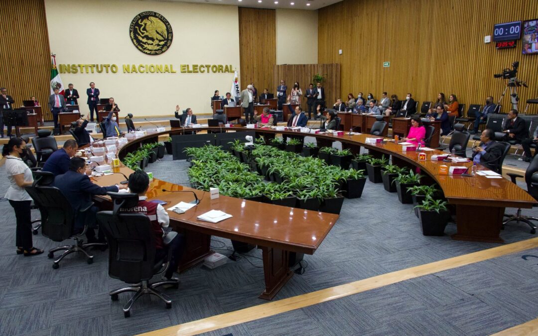 Morenistas avanzan en pelea por Consejo General del INE: estos son los 20 finalistas