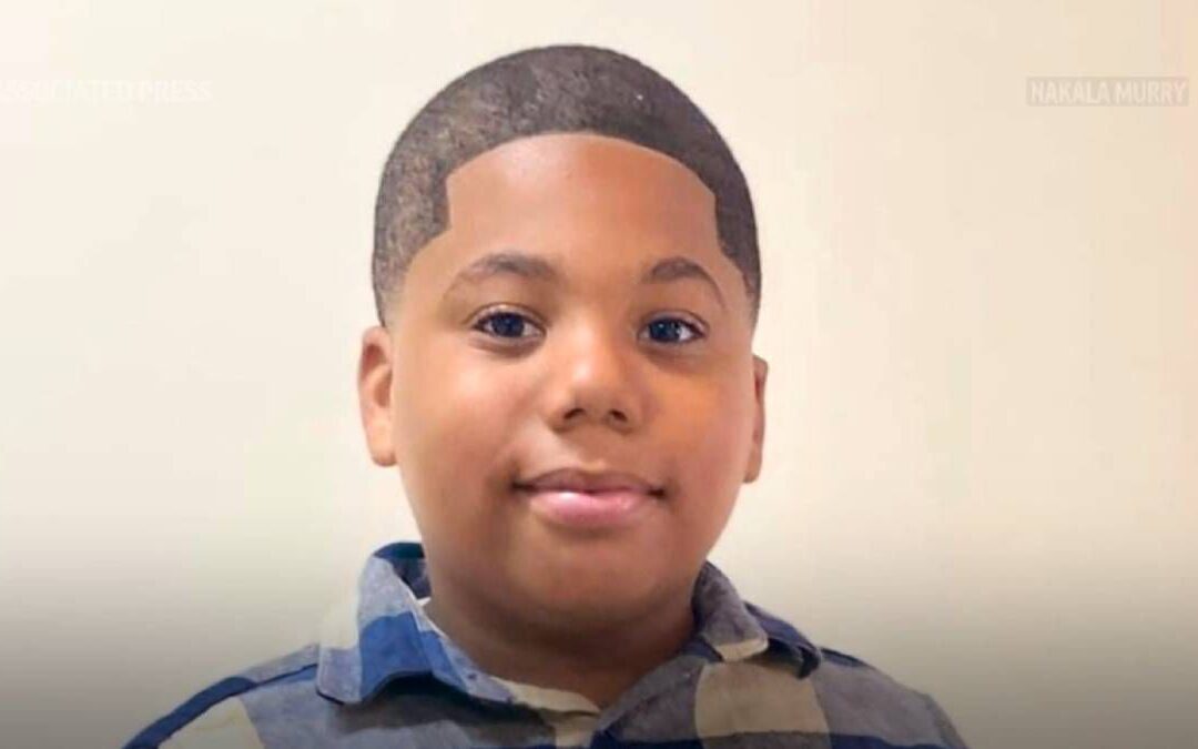 Aderrien Murry: Niño afroestadounidense llama al 911 por violencia familiar… y oficial le dispara