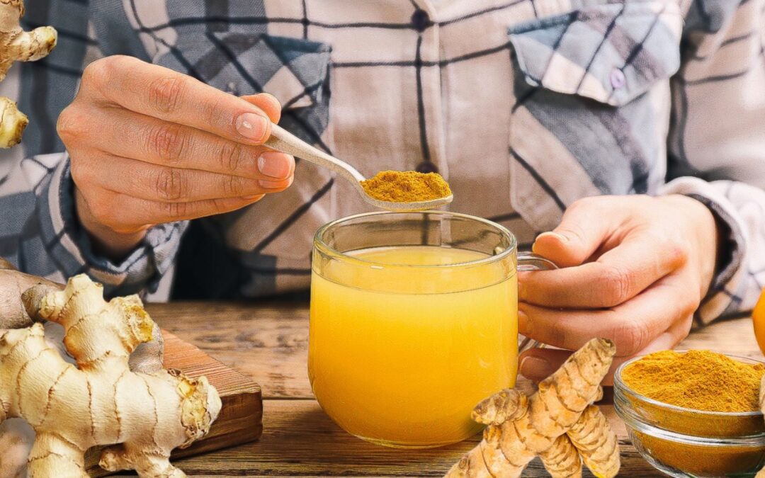 ¿Qué beneficios tiene el jugo de jengibre con cúrcuma?