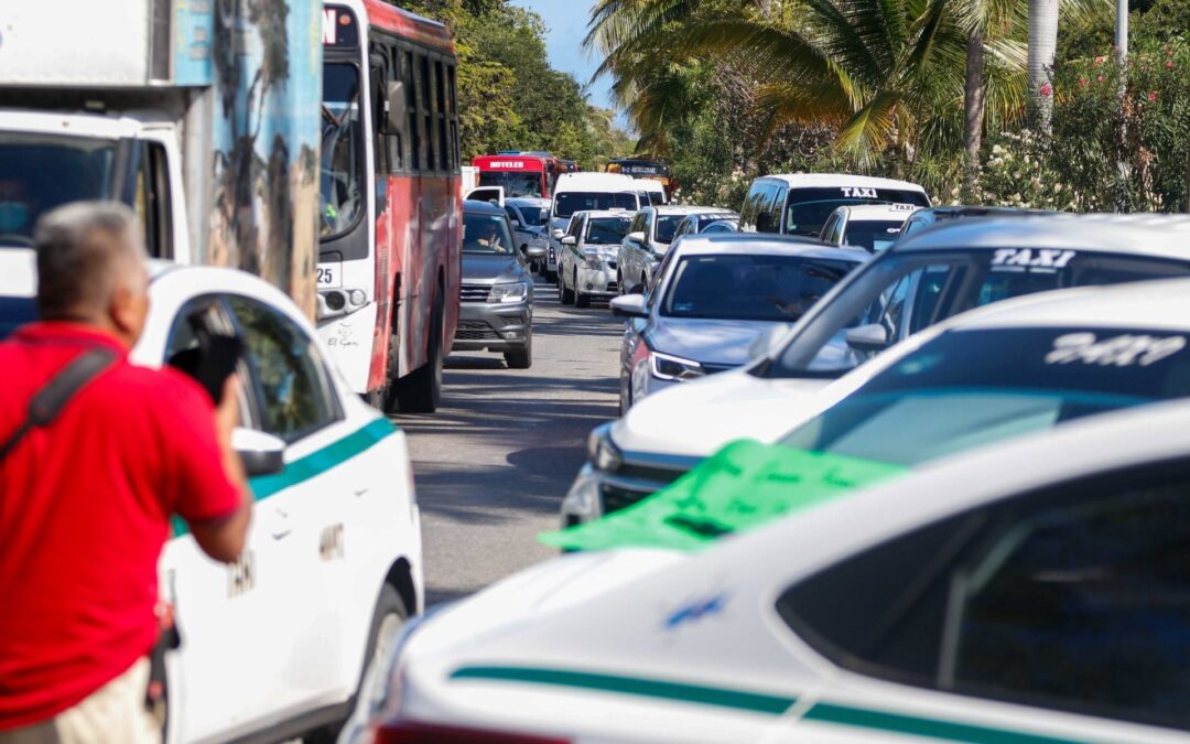 Influencer denuncia cobro excesivo de taxista en Cancún: ‘Nos cobraron 10 mil pesos’
