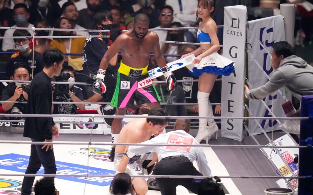 Floyd Mayweather noquea a Asakura; ganó lo quíntuple que ‘Canelo’ Álvarez en 5 minutos