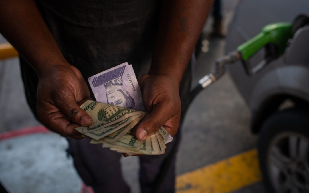 Inflación en Venezuela escala a 300% y reaviva ola migratoria hacia EU