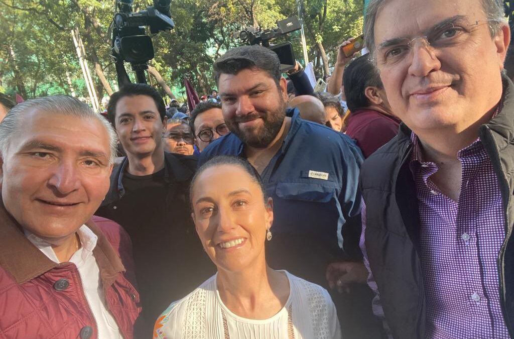 ‘Corcholatas unidas’: Ebrard, Sheinbaum y Adán Augusto van juntos en marcha de AMLO