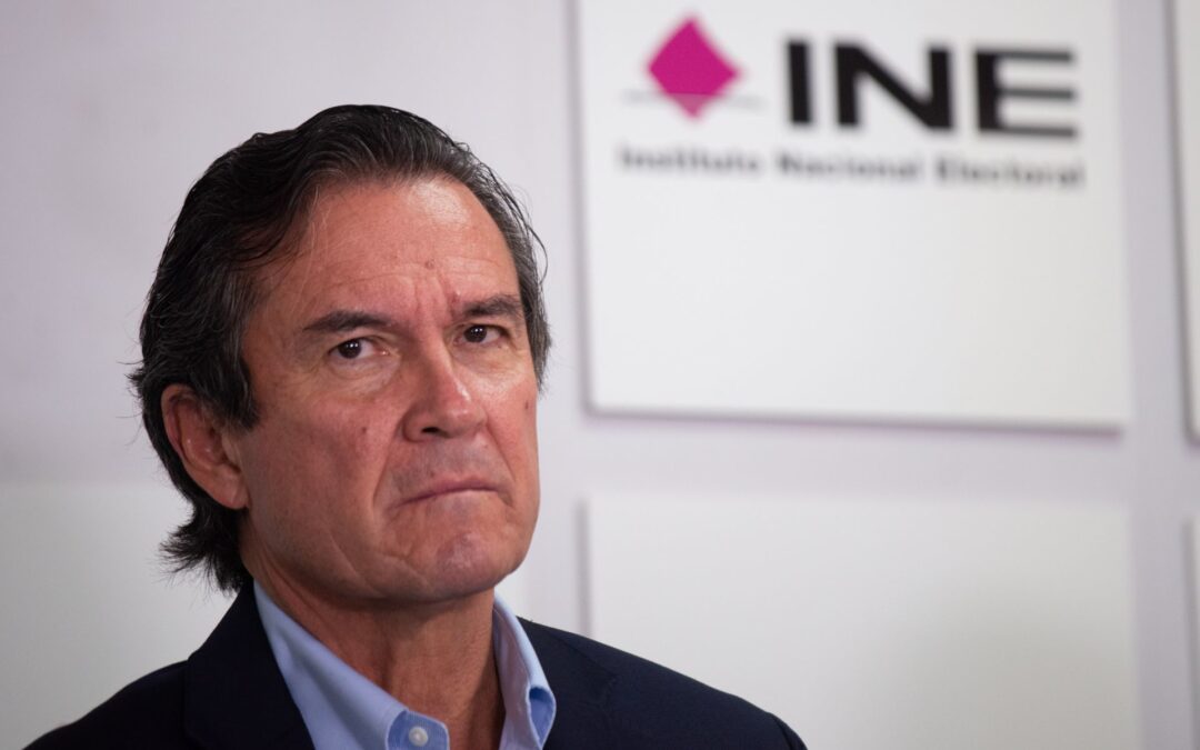 Tribunal Electoral ‘salta’ por Edmundo Jacobo; piden restituirlo en el INE