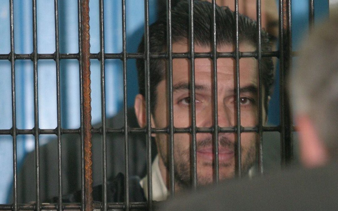 Carlos Ahumada llega a México: ‘Está libre, si quisiera ir a Acapulco lo podría hacer’, dice su abogado