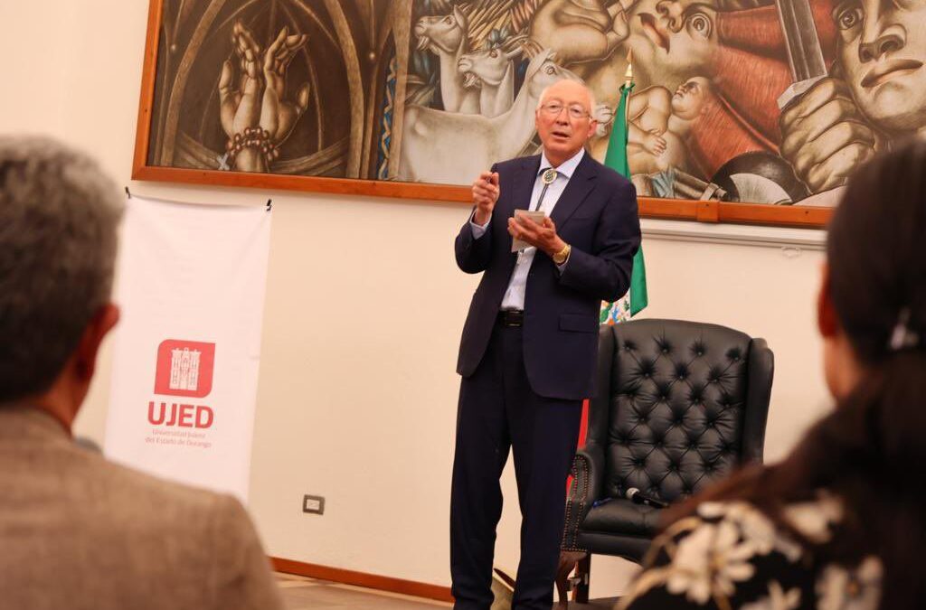Ken Salazar: México y EU están alineados, el futuro de ambas naciones no está en China